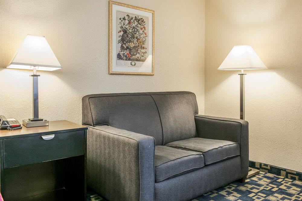Quality Inn Effingham Exterior photo